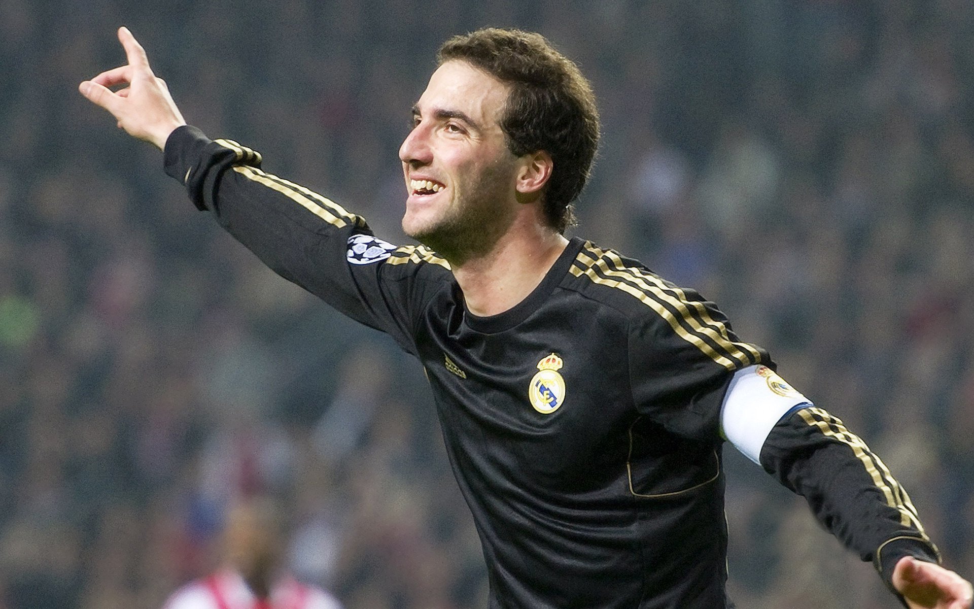 塔图姆化身防守铁闸，凯尔特人跨洋掀翻辽宁队